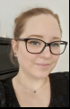 Frau  Dominique Roll