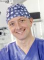 Herr Dr. med. Fabian Wolfrum