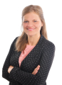 Frau Dr. Laura Seebauer