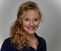 Frau Dr. med. dent. Anja Geisler