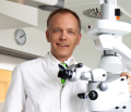 Herr Dr. med. Josef Wolff